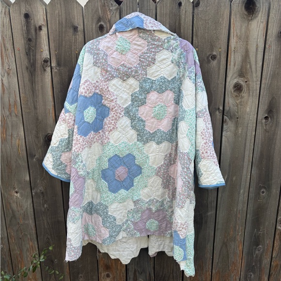 Floral Patchwork Quilted Coat - Picture 8 of 11